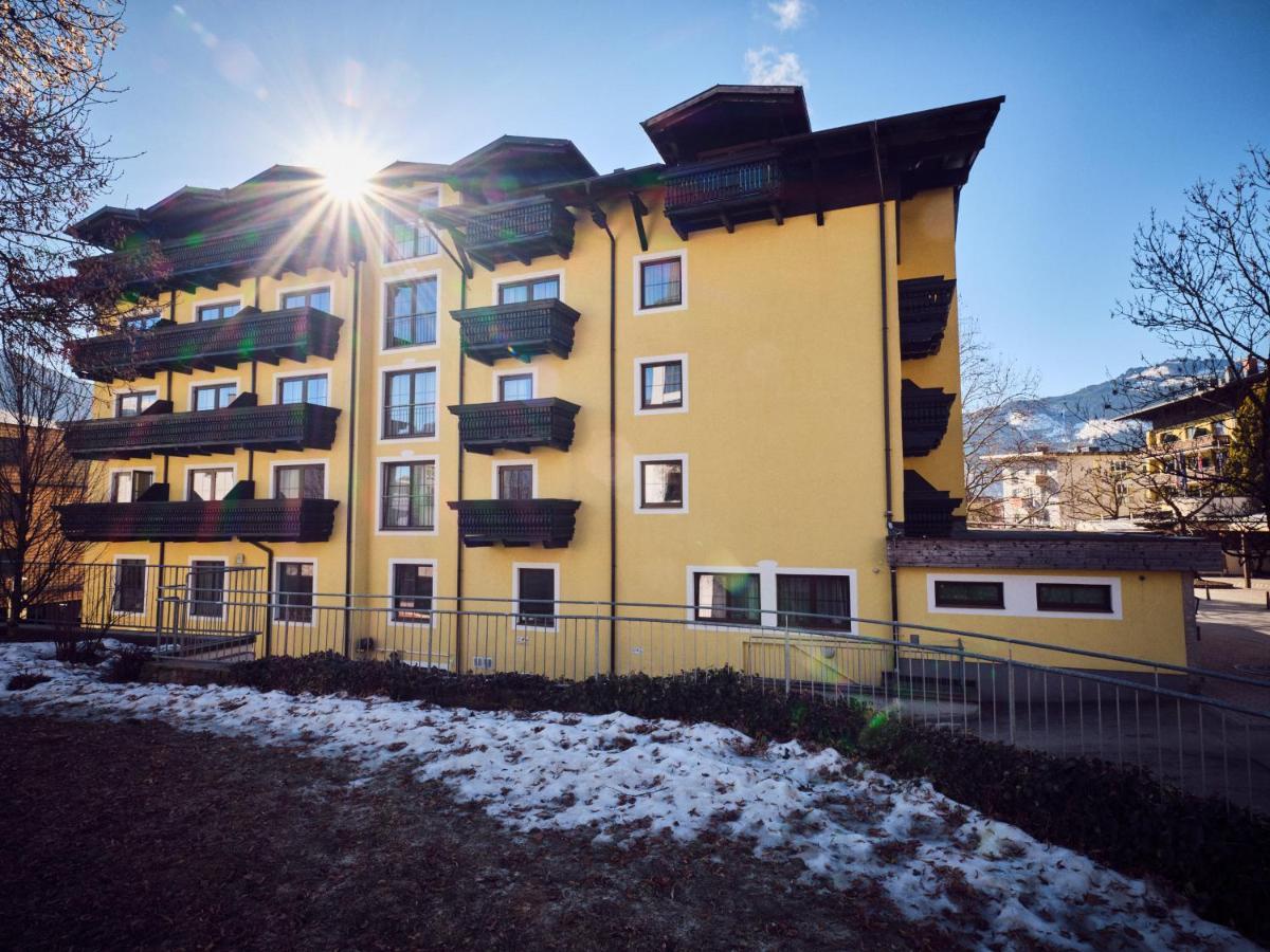 Hotel Pinzgauerhof By Alpeffect Hotels Zell am See Bagian luar foto